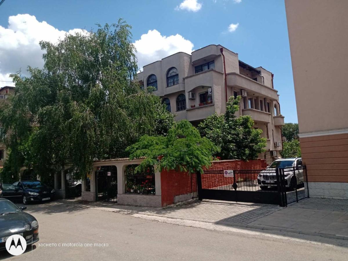 Dvete Brezi Otel Burgaz Dış mekan fotoğraf